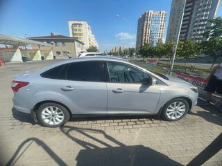 2011 Ford Focus III, серебристый, 700000 рублей, вид 2