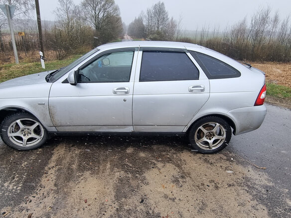 2010 Lada (ВАЗ) Priora I, серебристый, 325000 рублей - вид 2