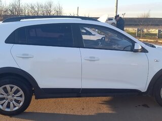 2020 Kia Rio X-Line IV, белый, 1450000 рублей, вид 2