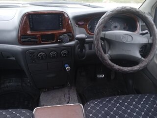 2000 Toyota Lite Ace Noah V, белый, 715000 рублей, вид 5