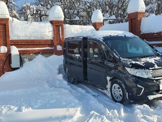 2015 Honda Stepwgn V, чёрный, 1439000 рублей, вид 5