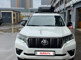 2021 Toyota Land Cruiser Prado 150 Series Рестайлинг 3, белый, 5900000 рублей, вид 1
