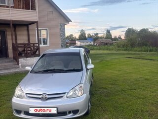 2003 Toyota Platz, серебристый, 465000 рублей, вид 2