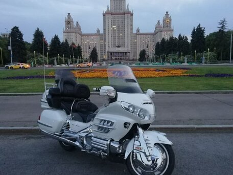2010 Honda GL 1800 Gold Wing, белый, 1850000 рублей, вид 5
