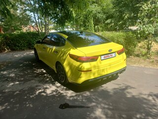 2019 Kia Optima IV Рестайлинг, жёлтый, 1950000 рублей, вид 2