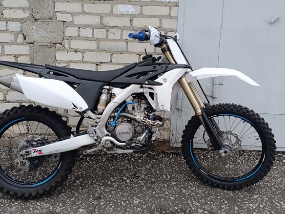 2012 Yamaha YZ250F, белый, 300000 рублей - вид 4