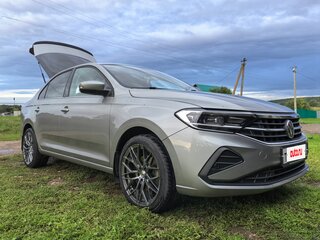 2021 Volkswagen Polo VI, серый, 1960000 рублей, вид 2