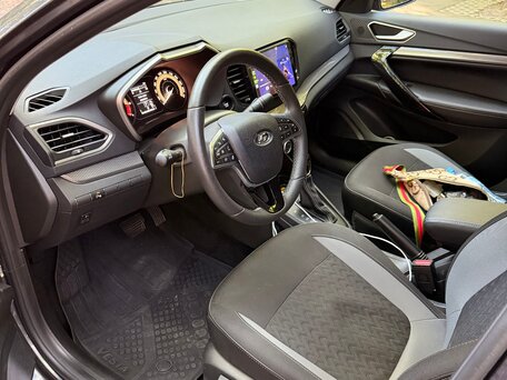 2024 Lada (ВАЗ) Vesta I Рестайлинг (NG), серый, 1300000 рублей, вид 5