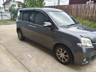 2011 Toyota Sienta I Рестайлинг 2, серый, 780000 рублей, вид 4