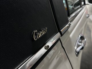 1998 Lincoln Town Car III, белый, 3000000 рублей, вид 3