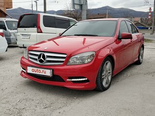 2010 Mercedes-Benz C-Класс 180 BlueEFFICIENCY III (W204), красный, 1320000 рублей, вид 1