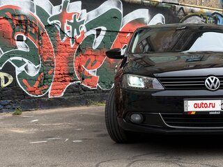 2014 Volkswagen Jetta VI, чёрный, 1050000 рублей, вид 2