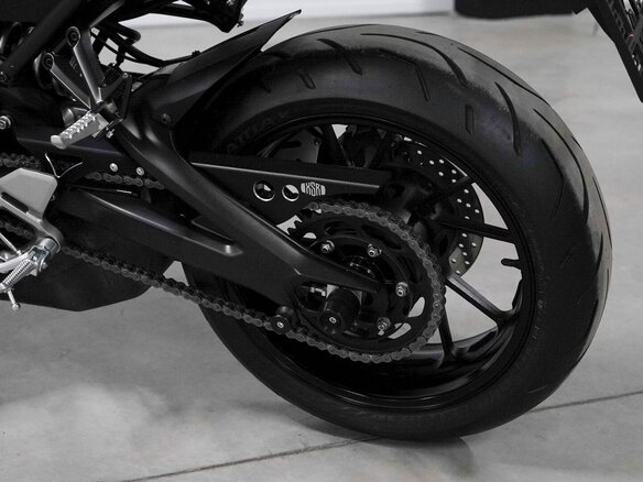 2018 Yamaha XSR900, красный - вид 11