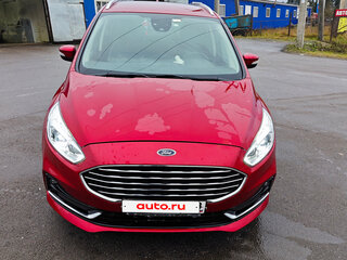2020 Ford Galaxy III Рестайлинг, красный, 2400000 рублей, вид 3