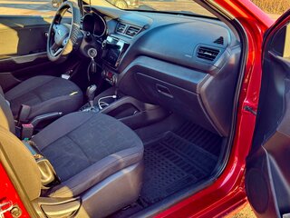 2013 Kia Rio 4-speed III, красный, 1050000 рублей, вид 5