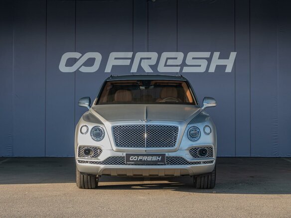2019 Bentley Bentayga I, серый, 13200000 рублей - вид 2