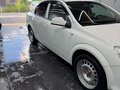 2011 Opel Astra H Рестайлинг, белый, 600000 рублей - вид 3