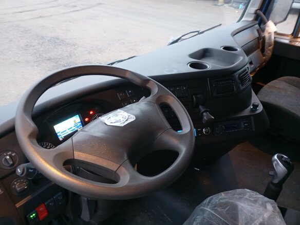 2023 IVECO-Hongyan 6x4 (CQ4256), белый, 3537950 рублей - вид 5