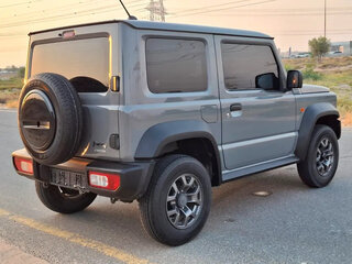 2023 Suzuki Jimny IV, серый, 2250000 рублей, вид 4