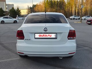 2016 Volkswagen Polo V Рестайлинг, белый, 890000 рублей, вид 5