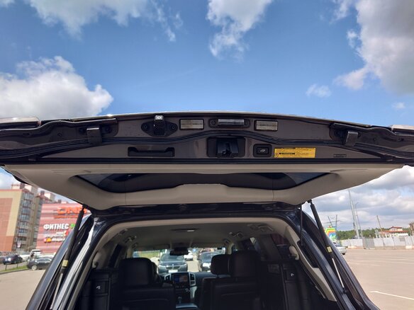 2012 Toyota Land Cruiser 200 Series Рестайлинг 1, серый, 3200000 рублей - вид 19