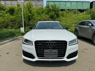 2017 Audi S8 III (D4) Рестайлинг, белый, 10800000 рублей, вид 3