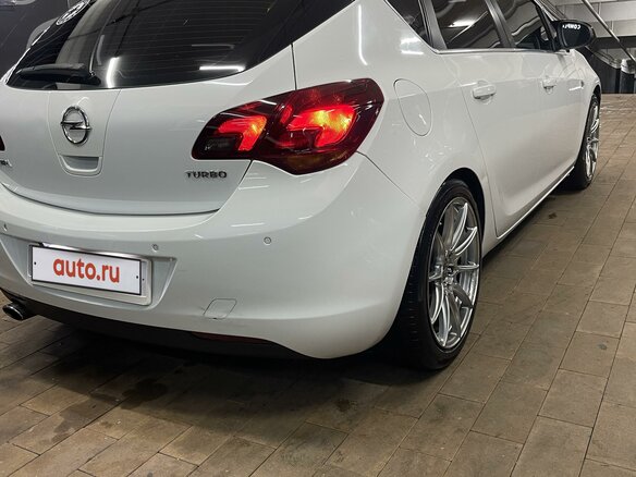 2011 Opel Astra J, белый, 850000 рублей - вид 10