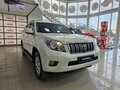 2010 Toyota Land Cruiser Prado 150 Series, белый - вид 3