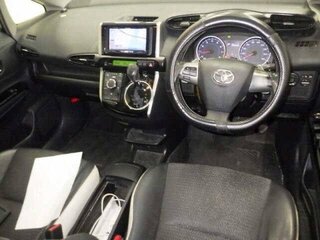 2013 Toyota Wish II Рестайлинг, чёрный, 1030000 рублей, вид 3