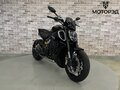 2023 Ducati Diavel V4, чёрный - вид 2