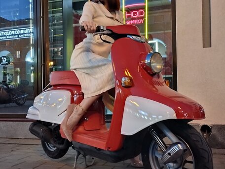 1999 Honda Julio, красный, 110000 рублей, вид 1