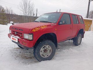1990 Nissan Terrano I, красный, 600000 рублей, вид 1