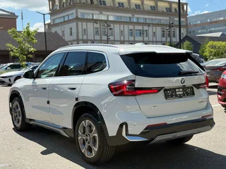 2026 BMW X1 Long 25Li sDrive III (U11/U12), белый, 4540000 рублей, вид 2