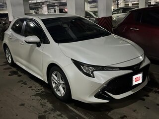 2018 Toyota Corolla XII (E210), белый, 1600000 рублей, вид 2