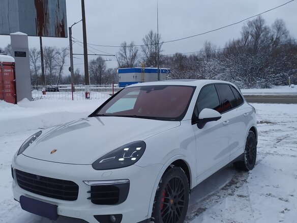2017 Porsche Cayenne Diesel II Рестайлинг (958), белый, 6500000 рублей - вид 3