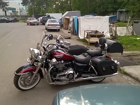 2014 Triumph Thunderbird LT, красный, 3000000 рублей, вид 3