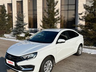 2024 Lada (ВАЗ) Vesta I Рестайлинг (NG), белый, 1420000 рублей, вид 1