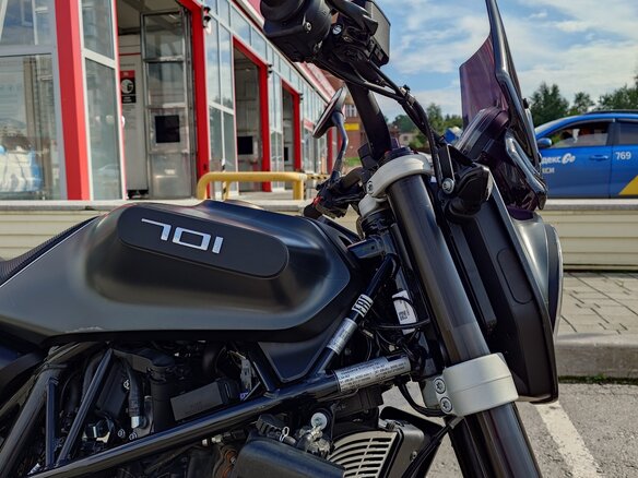 2019 Husqvarna Svartpilen 701, чёрный, 700000 рублей - вид 24