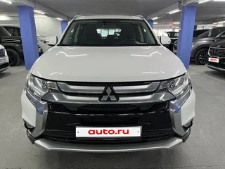 2018 Mitsubishi Outlander III Рестайлинг 2, белый, 1999000 рублей, вид 2
