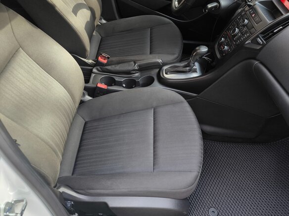 2012 Opel Astra J Рестайлинг, белый, 710000 рублей - вид 29