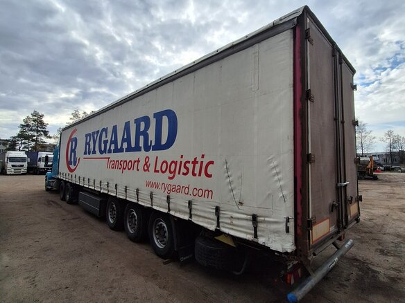 2004 Freightliner Century Class, зелёный, 3200000 рублей - вид 5
