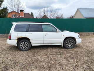1998 Subaru Forester I, белый, 300000 рублей, вид 4