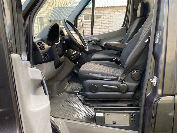 2008 Mercedes-Benz Sprinter, серый, 1670000 рублей - вид 5