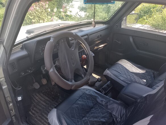 2014 Lada (ВАЗ) 2131 (4x4) I, серебристый, 490000 рублей - вид 6