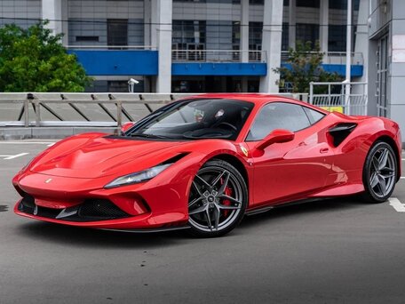 2023 Ferrari F8 Tributo, красный, 34990000 рублей, вид 1