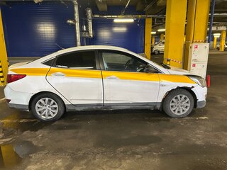2016 Hyundai Solaris I Рестайлинг, белый, 400000 рублей, вид 4