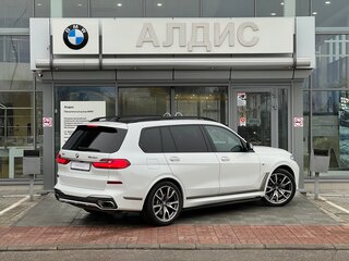 2020 BMW X7 M50i I (G07), белый, 9400000 рублей, вид 4