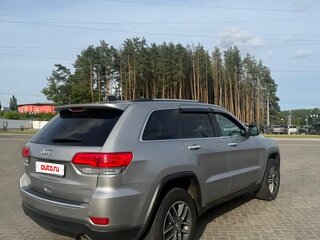 2017 Jeep Grand Cherokee IV (WK2) Рестайлинг, серебристый, 3100000 рублей, вид 4