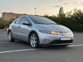 2008 Honda Civic VIII, серебристый, 830000 рублей, вид 1
