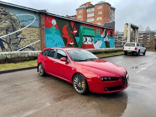 2009 Alfa Romeo 159, красный, 1200000 рублей, вид 2